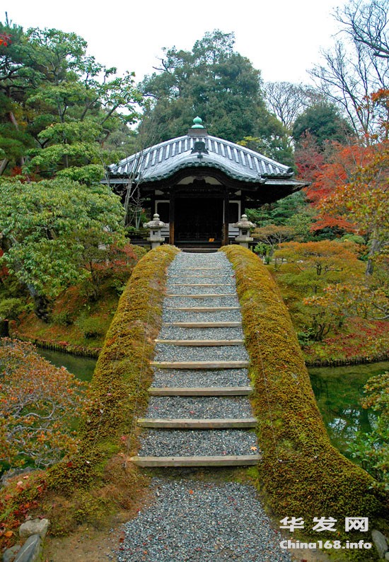 Temple-at-Katsura.jpg
