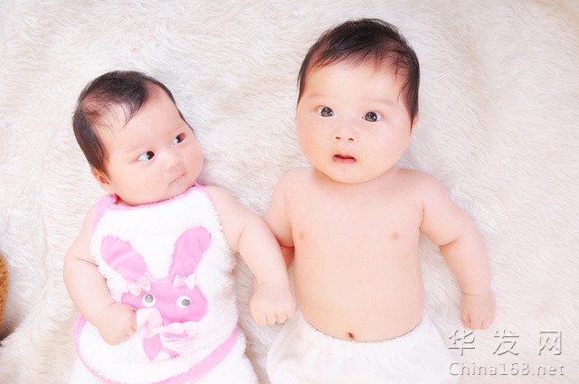 張傑謝娜喜獲雙胞胎女兒!雙胞胎要怎麽生？
